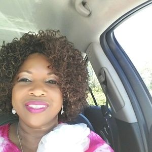 Meet your Posher, Bernadine